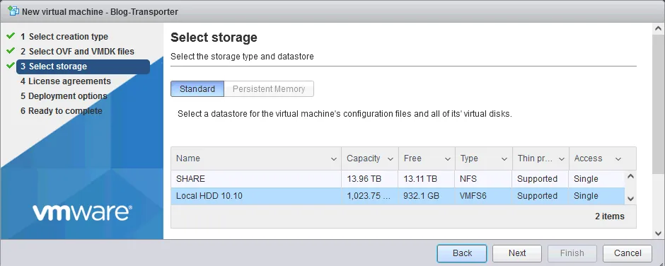 Selecting an ESXi datastore to deploy NAKIVO Transporter